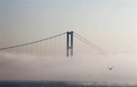 تعطّل حركة الملاحة في مضيق البوسفور بسبب الضباب الكثيف