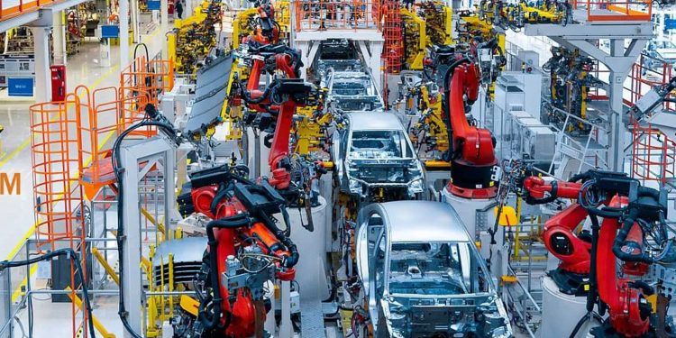 تركيا تختتم 2022 بارتفاع في إنتاج وتصدير السيارات