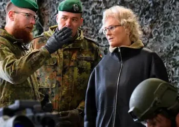 وزيرة دفاع ألمانيا تستقيل