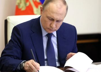 بوتين يلغي شرط مدفوعات الغاز الروسي بالروبل!