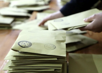 متروبول: تأجيل الانتخابات يضعف أردوغان