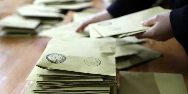 متروبول: تأجيل الانتخابات يضعف أردوغان