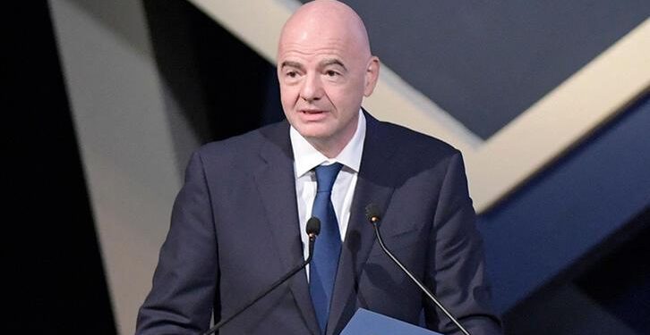 رئيس الفيفا يبعث رسالة دعم وتعزية إلى تركيا