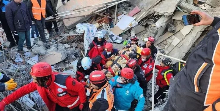 متى توقف تركيا أعمال البحث عن ناجين من الزلزال؟
