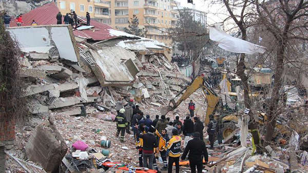 تركيا.. وزارة العدل تشكل مكاتب تحقيقات في جرائم الزلازل