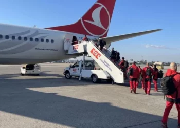 فرق إنقاذ إسبانية تغادر تركيا احتجاجًا على طريقة إنقاذ الضحايا