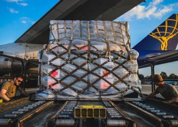 الجيش الأمريكي ينشئ في قاعدة إنجرليك مستشفى لضحايا الزلزال