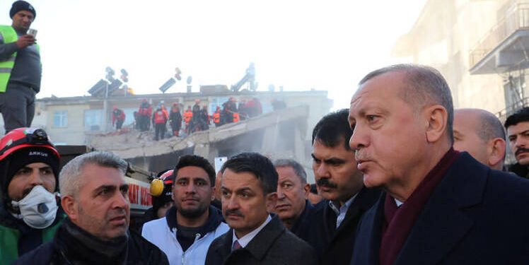 أردوغان: ضحايا الزلزال 8575 قتيل و49 ألف مصاب