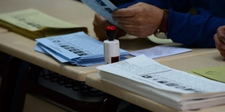 مع بدء العد التنازلي للانتخابات.. تعرف على آخر توقعات التصويت للأحزاب