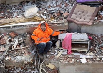 65% من الأتراك لا يثقون في تعامل الحكومة مع ضرائب الزلازل 