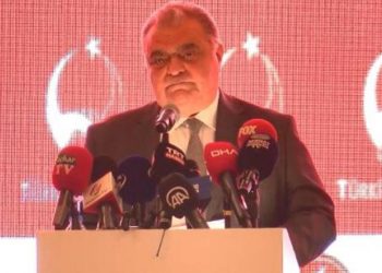 نجل الرئيس التركي تورغوت أوزال يترشح للرئاسة