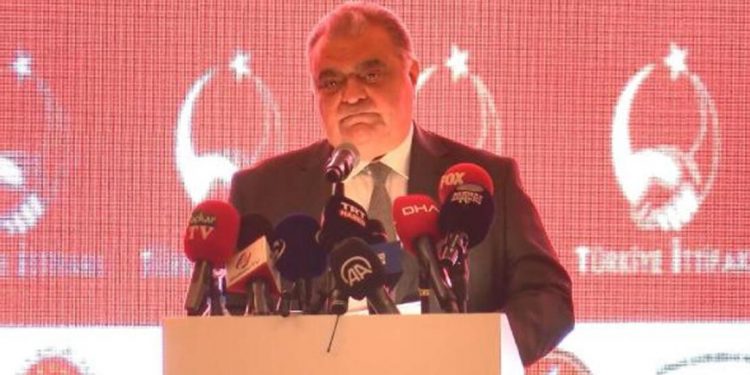 نجل الرئيس التركي تورغوت أوزال يترشح للرئاسة