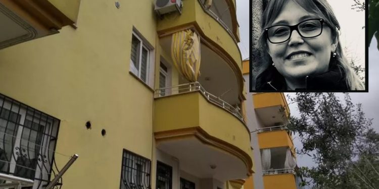 تركيا.. مصرع امرأة قفزت من الطابق الثاني هربًا من الزلزال