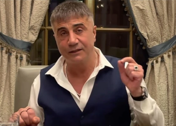 حملة توقيعات لإلغاء العزلة عن سادات بكر