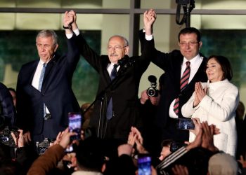 كيليتشدارأوغلو يلقي أول خطاب جماهيري فور إعلان ترشحه “سنعيد للناس ما سرق”