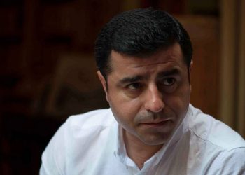 دميرطاش: حان الوقت للتخلص من سلطة النهب غير المؤهلة