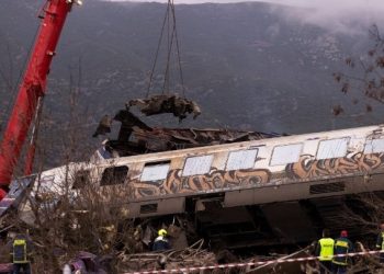 اليونان.. رئيس محطة قطار لاريسا يمثل أمام قاضي التحقيق