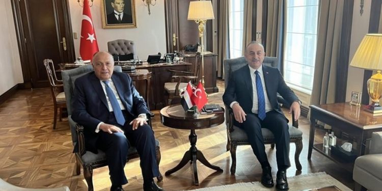 جاويش أوغلو: سنعمل مع مصر على خارطة طريق لدعم استقرار ليبيا