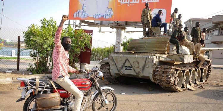 قوات الدعم السريع السودانية تعلن استعدادها لفتح المطارات