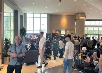 وصول 101 تركيًا من السودان بعد إجلائهم بطائرة عسكرية