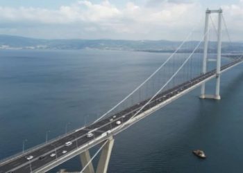 بلدية إسطنبول: 4.9 مليار دولار خسائر تركيا من الجسور 