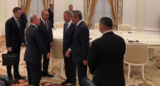 صحيفة روسية: المخابرات التركية تفتعل نقاشات قومية ودينية لتشتيت الانتقادات الموجهة للحكومة