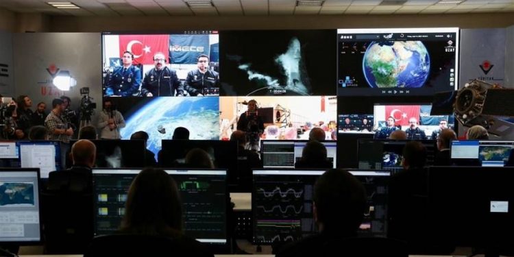 إطلاق القمر الصناعي التركي “إيمجه”