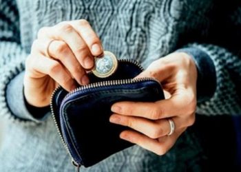 حد الفقر في تركيا يتجاوز 33 ألف ليرة مع تسارع وتيرة تراجع العملة