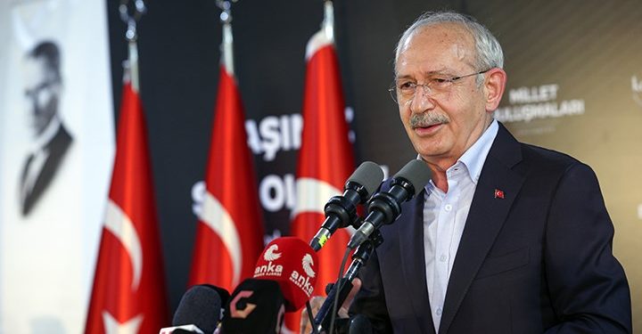 كيليتشدارأوغلو يتعهد بإلغاء عقوبة “إهانة الرئيس”