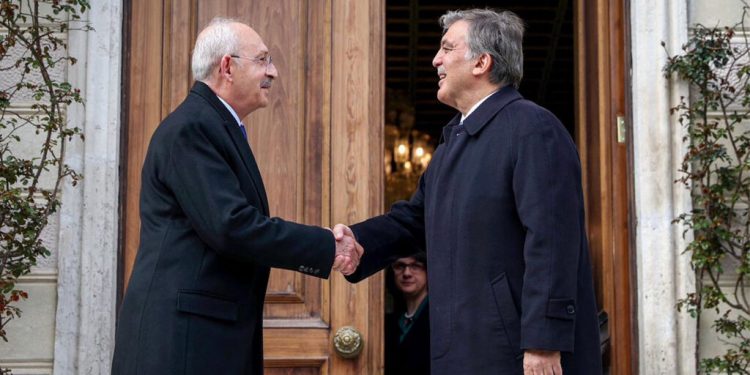 عبد الله جول يتمنى النجاح لمنافس أردوغان في الانتخابات