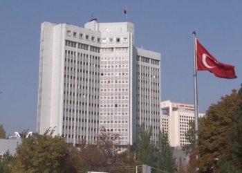 الخارجية التركية تجري محادثات مع طرفي النزاع السوداني للتوصّل لهدنة