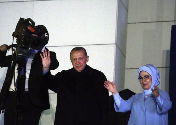 أردوغان يحضّ المرأة التركية على ضرورة المشاركة في الجولة الثانية من الانتخابات