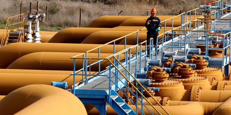 إقليم كردستان ينتظر الرد من تركيا بشأن تصدير النفط