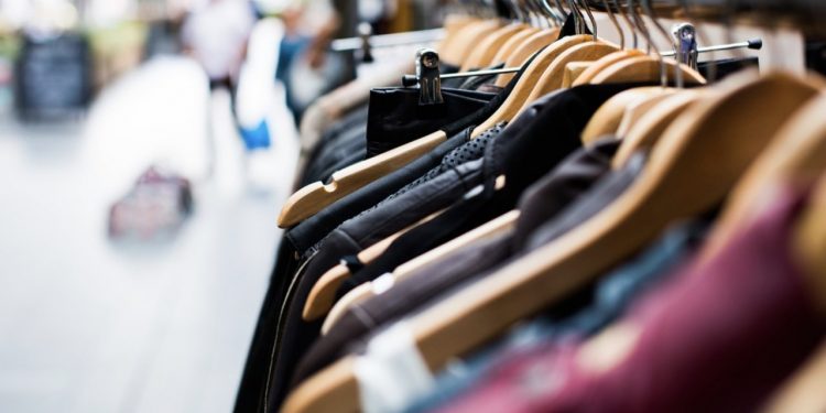 أل سي وايكيكي: أسعار ملابس الشتاء سترتفع 30% 