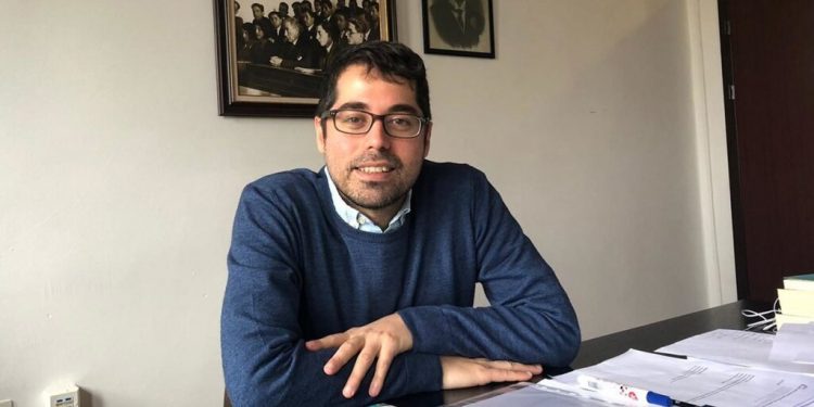 تركيا.. اعتقال أكاديمي في المطار 