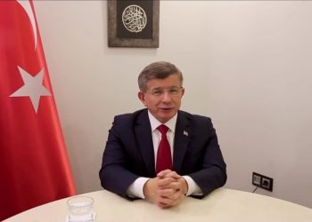 داود أوغلو: الجولة الثانية “استفتاء” وليست انتخابات