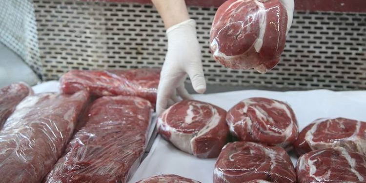 لا تضع لحم الأضحية في كيس بلاستيكي