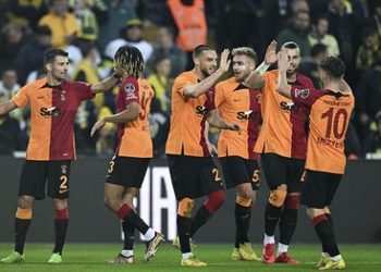 ديربي تركيا.. جالطة سراي يهزم فنربخشة بثلاثية نظيفة