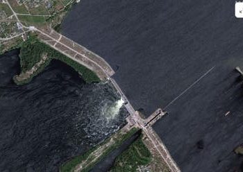 إجلاء أكثر من 700 شخص بعد تدمير سد نوفا كاخوفكا