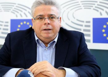 مقرر البرلمان الأوروبي: لا أعتقد استمرار مناقشات عضوية تركيا