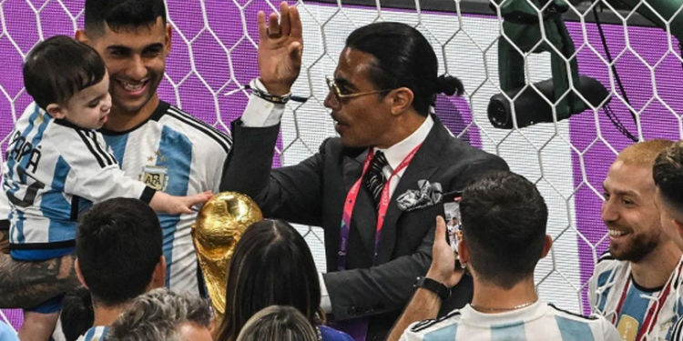 الشيف التركي نصرت: لن أخطو أبدًا في ملعب كأس العالم مرة أخرى