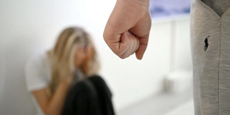 تقرير أممي: أغلب سكان تركيا يؤيدون ضرب الرجال لزوجاتهم