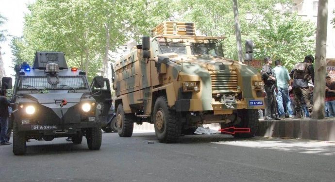 تركيا.. مقتل طفل تحت عجلات سيارة عسكرية في هكاري