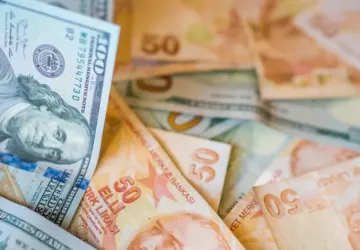 الليرة التركية تواصل نزيفها أمام الدولار واليورو