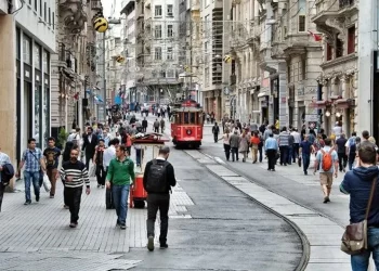 ارتفاع مستوى التوتر والمعاناة الاقتصادية لدى سكان إسطنبول