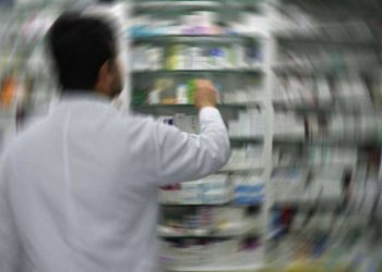 أزمة نقص الأدوية في تركيا تتفاقم بسبب تراجع الليرة