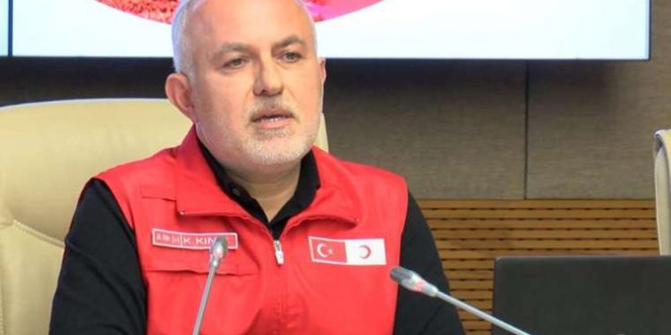 الهلال الأحمر التركي يستأجر 57 سيارة لصالح أعضائه!