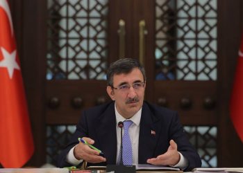 نائب أردوغان: ننتظر من الإمارات 11.5 مليار دولار