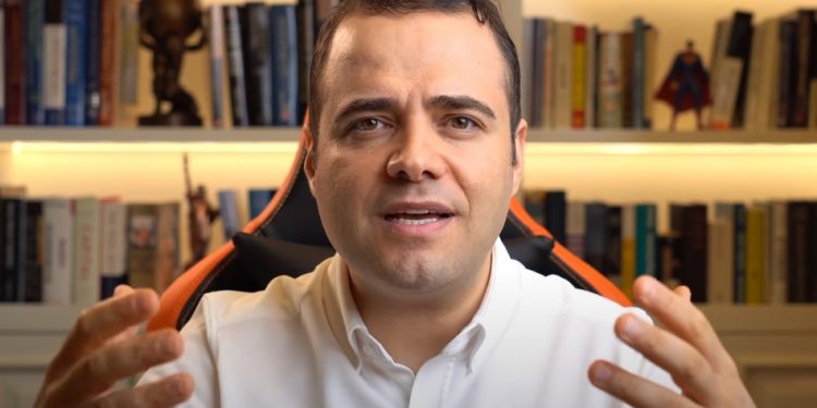 اقتصادي تركي: التضخم سيؤلم الجميع