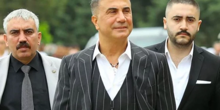 هل تسلم الإمارات زعيم المافيا سادات بكر إلى تركيا؟